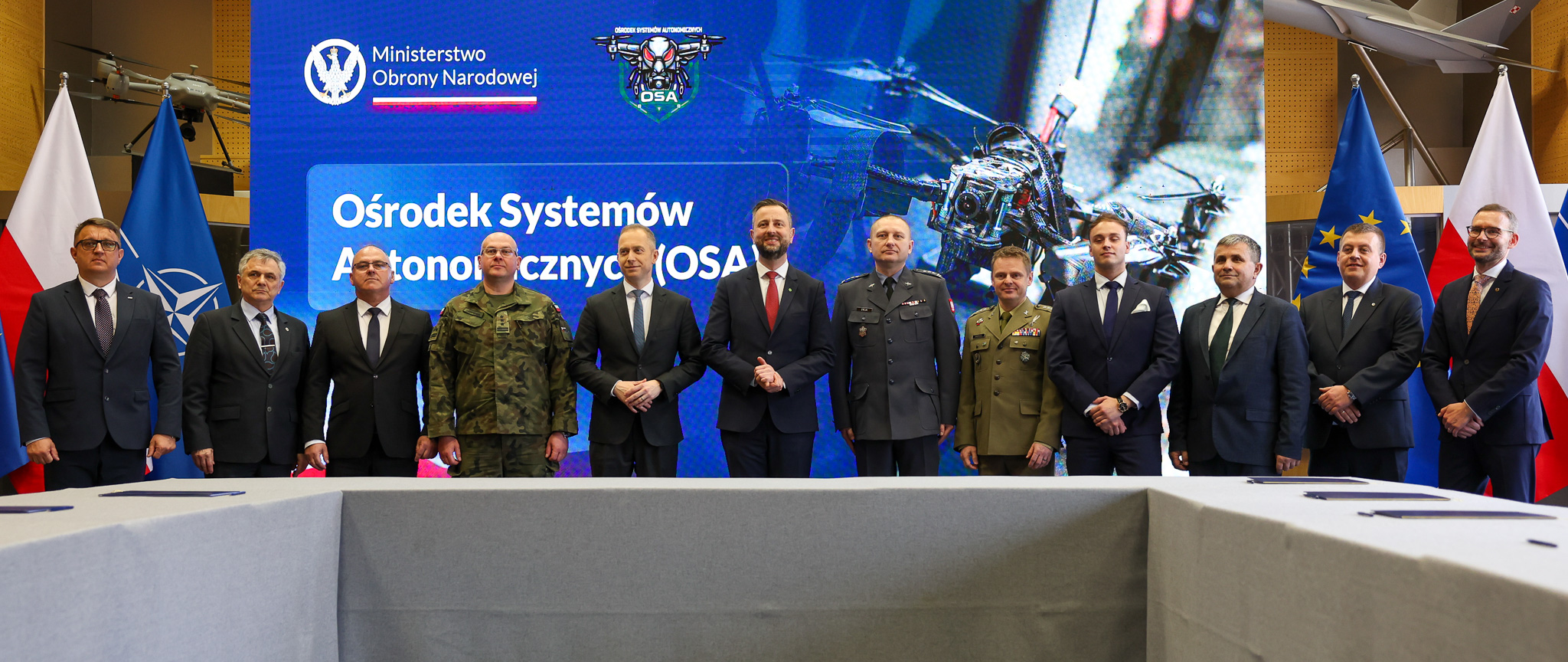 Podpisanie umowy powołującej Ośrodek Systemów Autonomicznych (OSA)